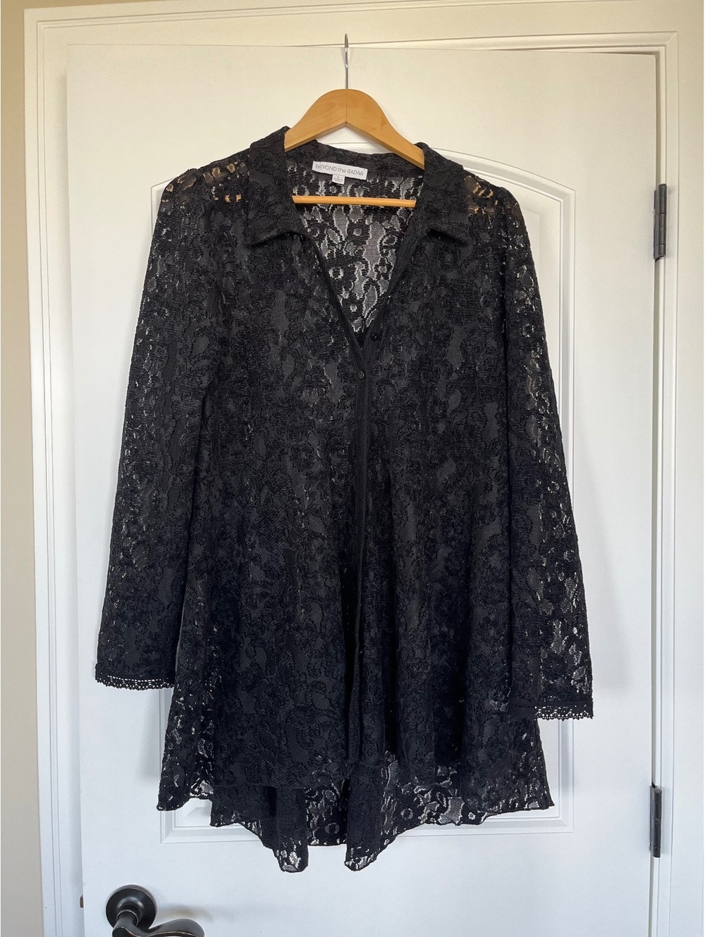Beyond the Radar Black Lace Button-Up Long Sleeve Cardigan Sz Large Dressy Posh
